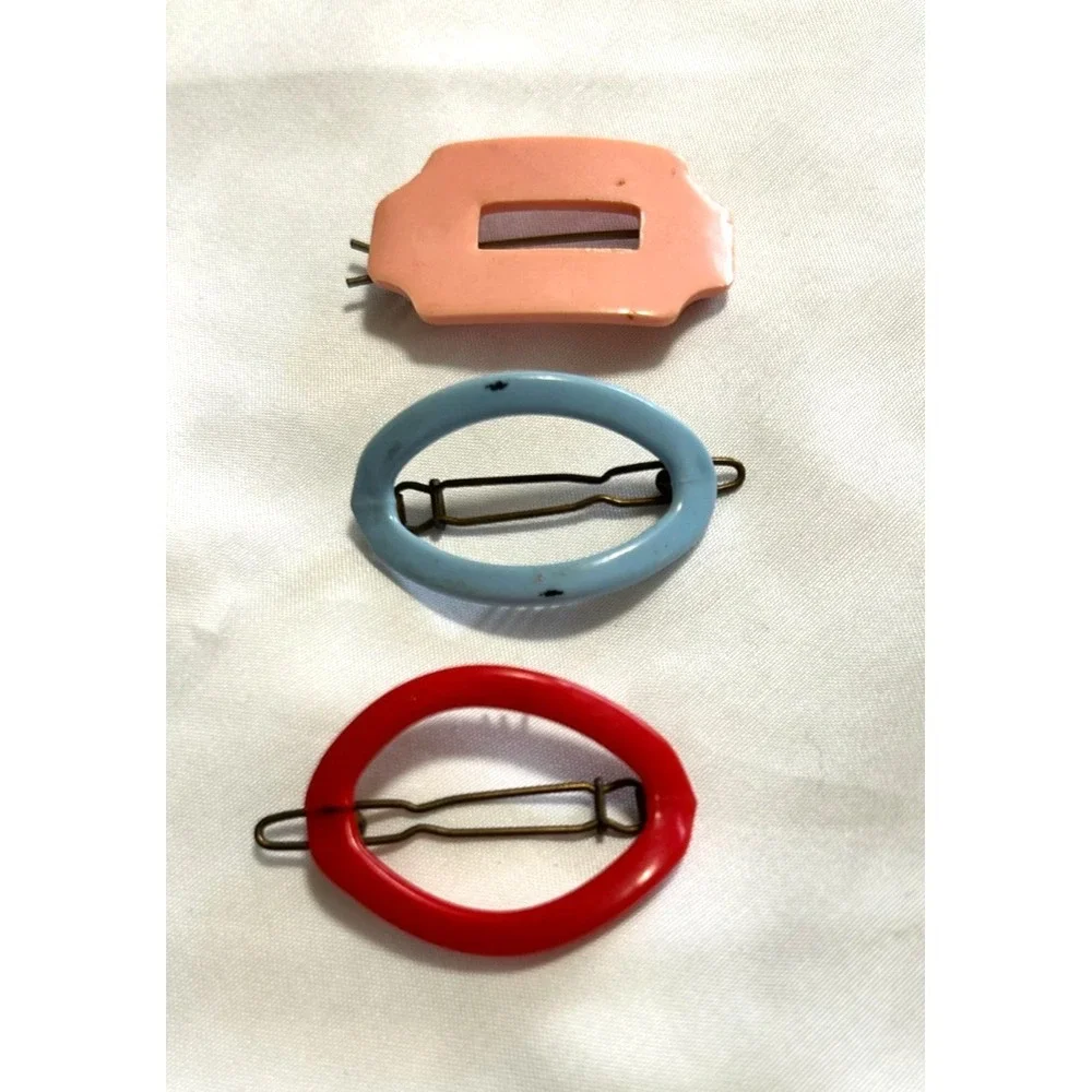 Vintage France Mod Hair Clips 3pc Lot Red Blue Peach FOR REPAIR Craft Destash